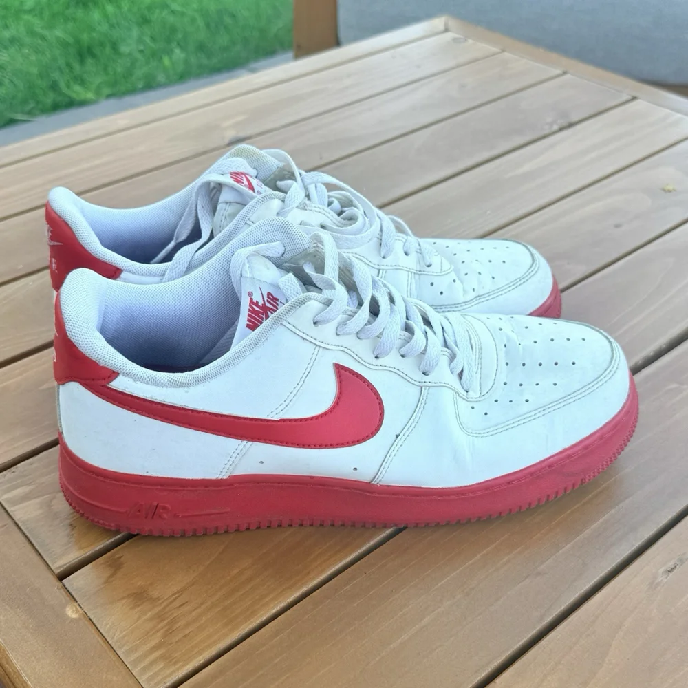Nike Air Force 1 Retro Low White University Red Midsole CK7663-102 Mens SZ 10.5